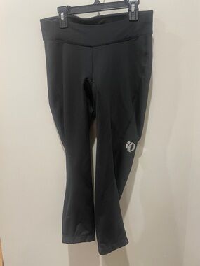 Pearl Izumi Black Cycling Capris with Reflective Logo